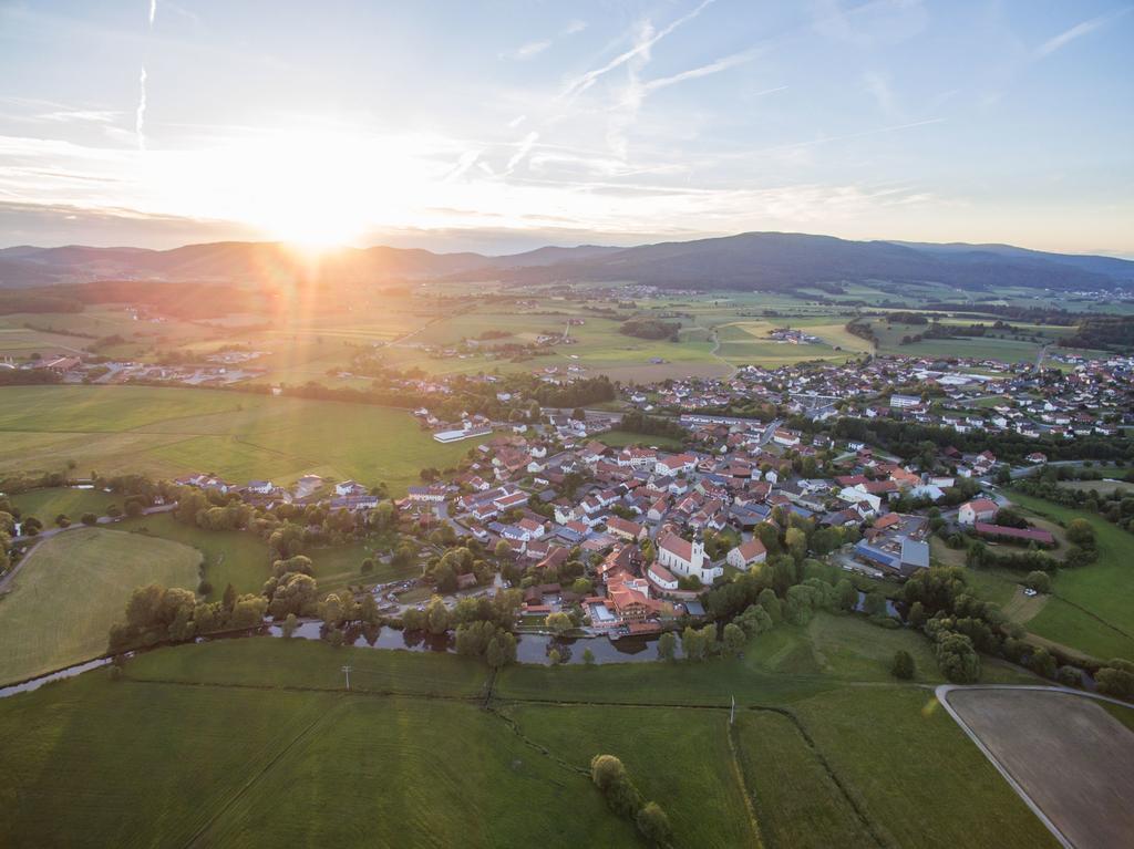 Natur-Wohlfuehlhotel Brunner Hof Arnschwang エクステリア 写真